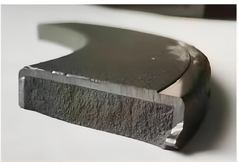 Maximizando o rendimento Fab: Por que o SiC sólido CVD é a melhor escolha para peças de câmaras críticas